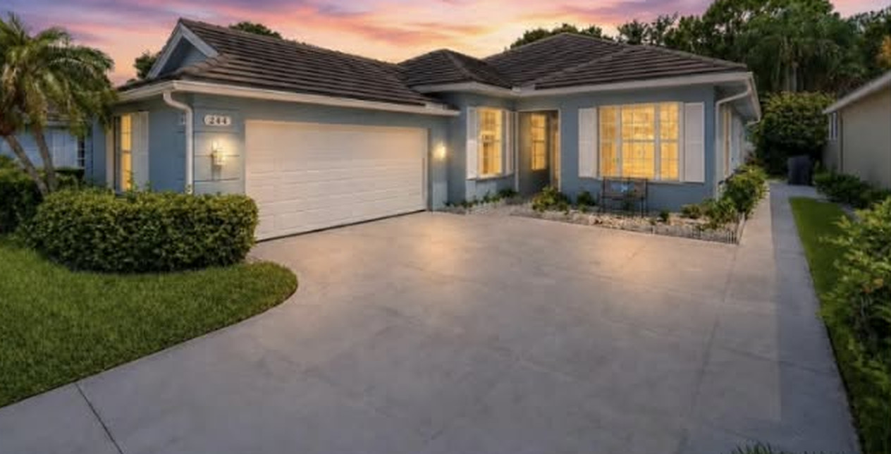 244 NW Bentley Cir, Port St. Lucie, FL 34986